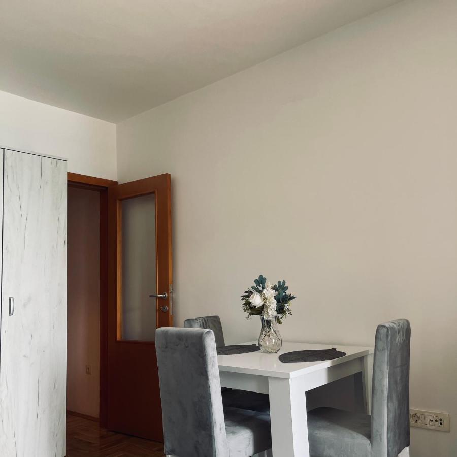 Zora Apartment 普卢日内 外观 照片