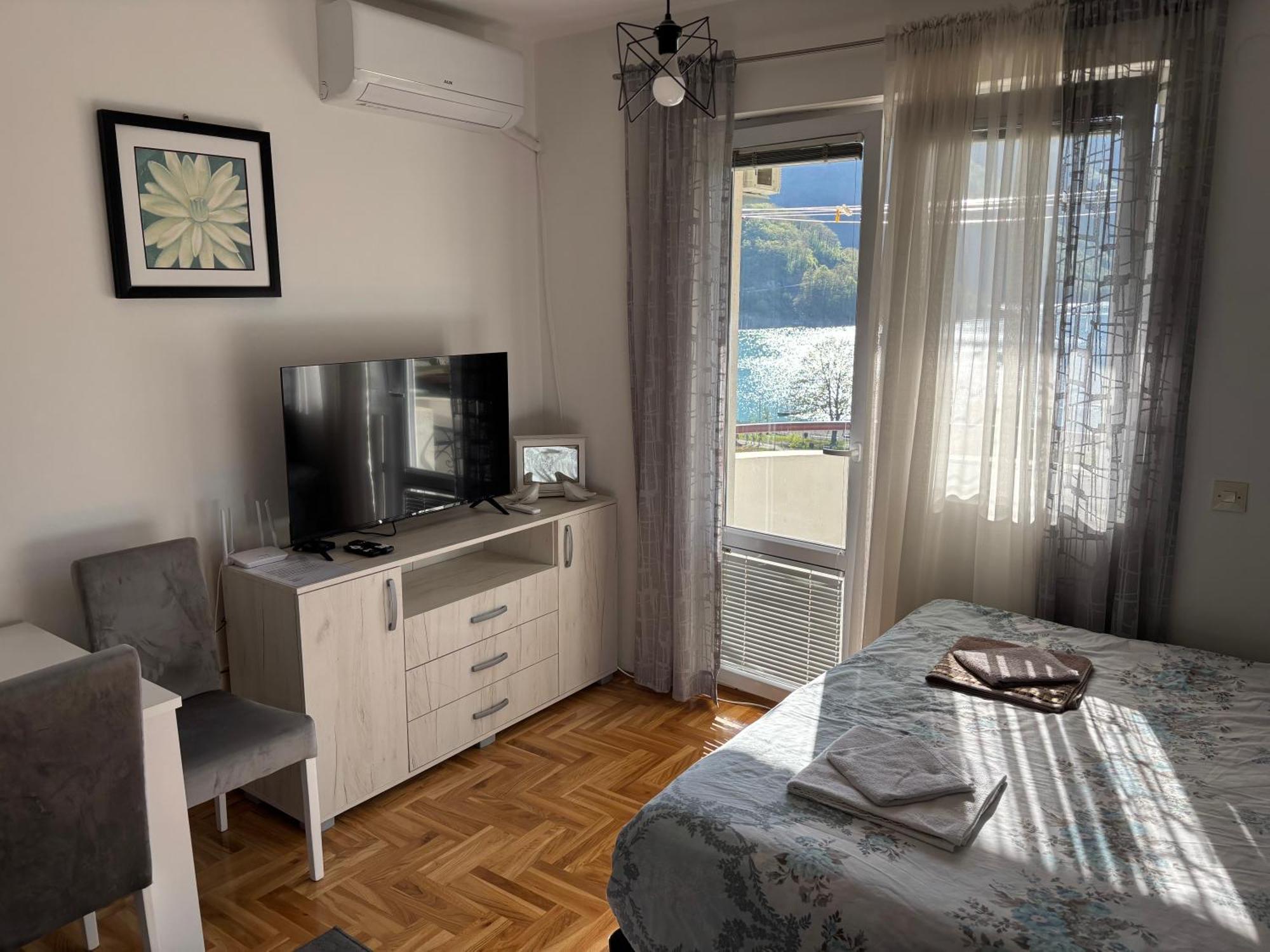 Zora Apartment 普卢日内 外观 照片